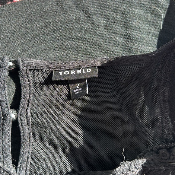 Gauze Embroidered & Crochet Trim Torrid Blouse - Picture 10 of 11